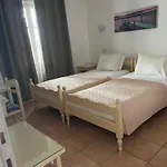 Lägenhetshotell Galini 3*